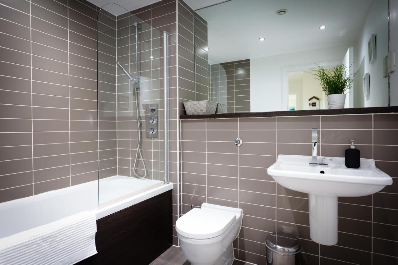 Absolute Stays On Essex - Chinatown - Hippodrome - Alexandra Theatre - Bull Ring - The Rep - B'Ham Intl Airport - Free Wifi - Free Parking - Contractors - Corporates Birmingham Exteriér fotografie